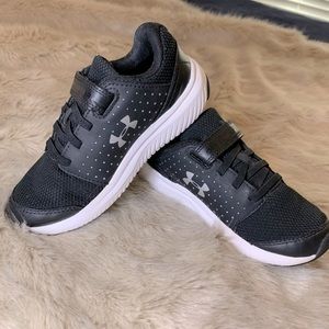 UNDER ARMOUR PRE-SCHOOL UNLIMITED SHOE